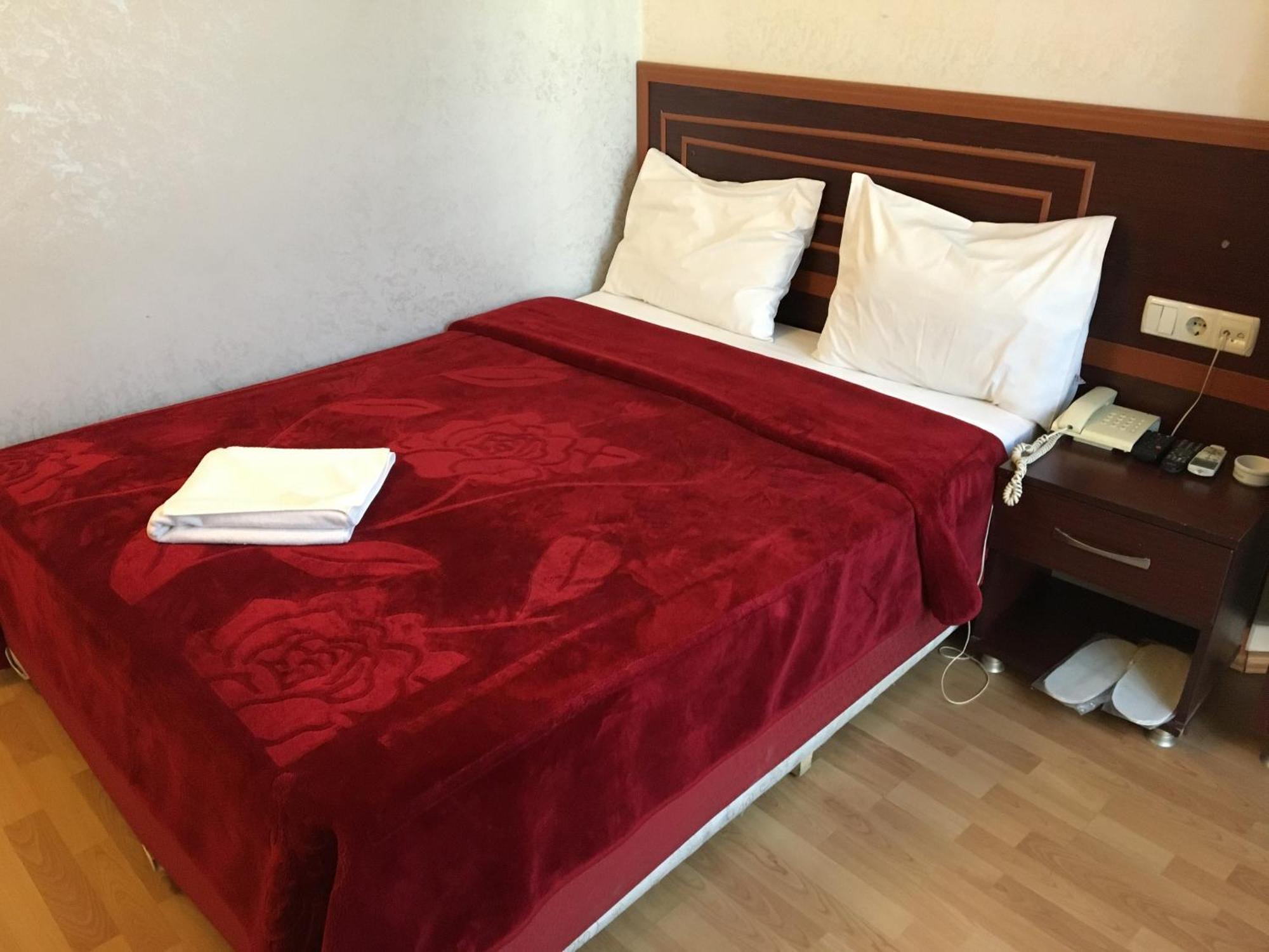 Red White Hotel Стамбул Экстерьер фото